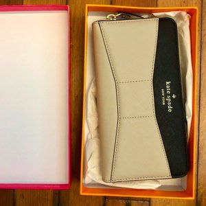 New (in box) Kate Spade Wallet Leather Bow